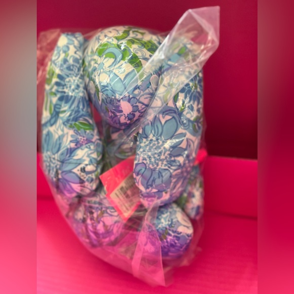 Lilly Pulitzer GWP splash Bunny New💖 - Picture 10 of 14